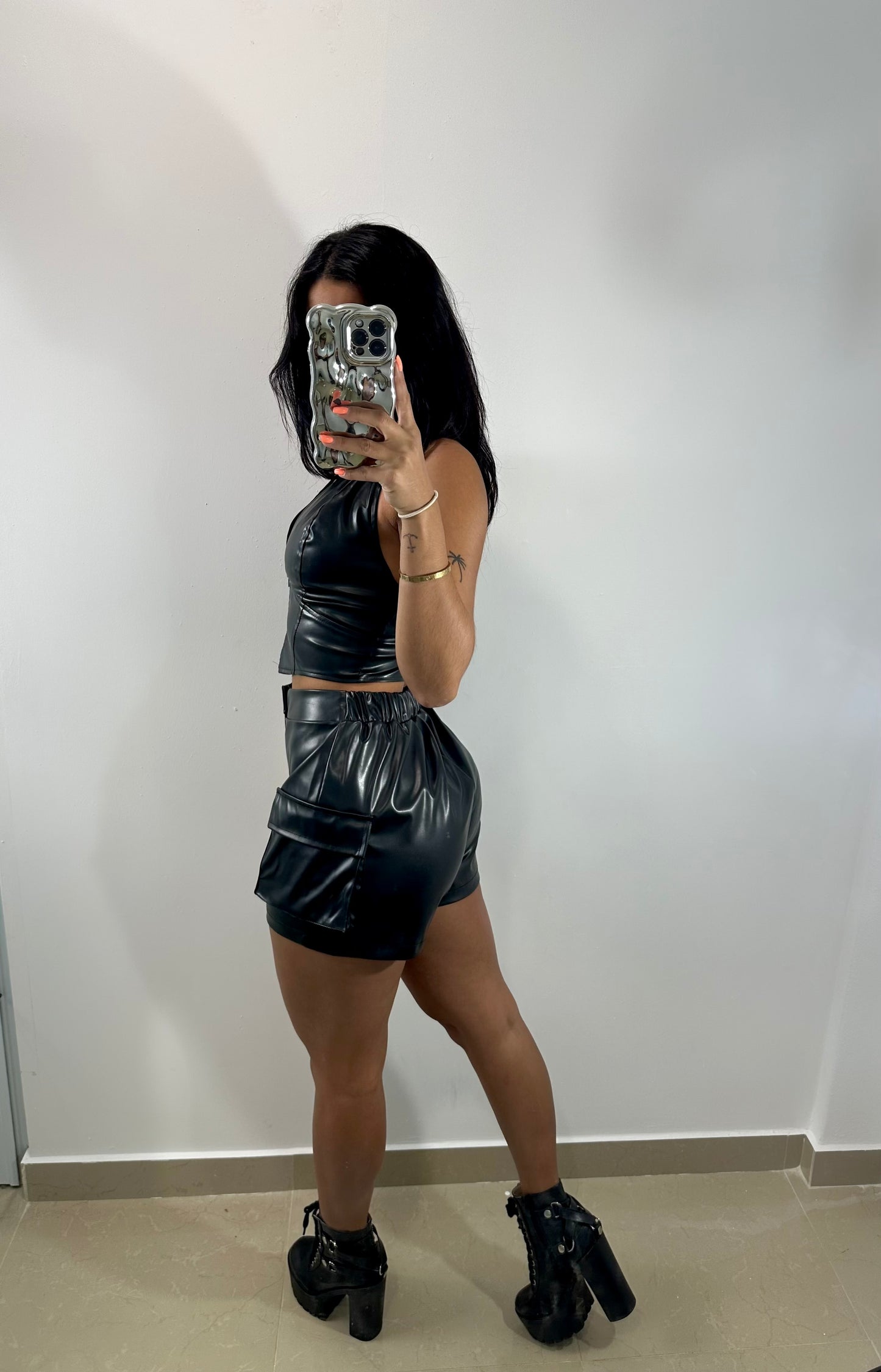 Short cargo leather set