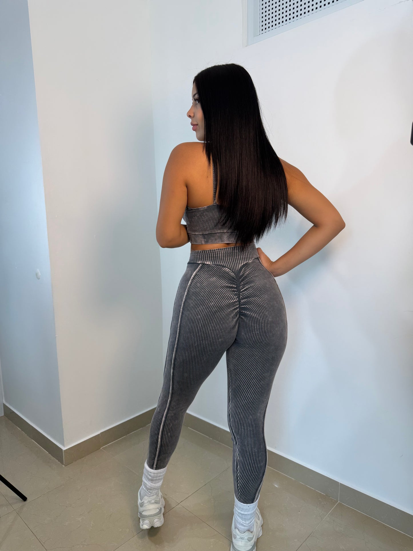 Grey mineral sport set