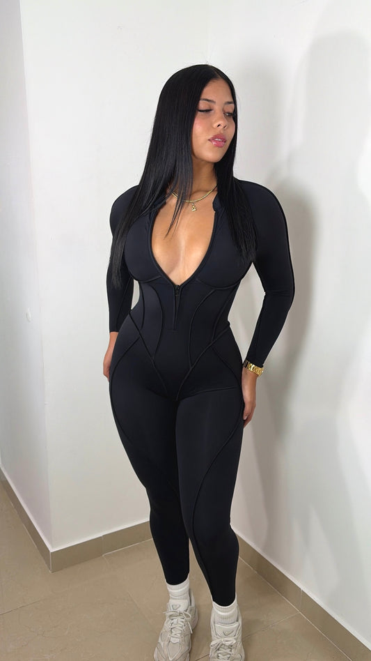 Longsleeve emboired black jumpsuit