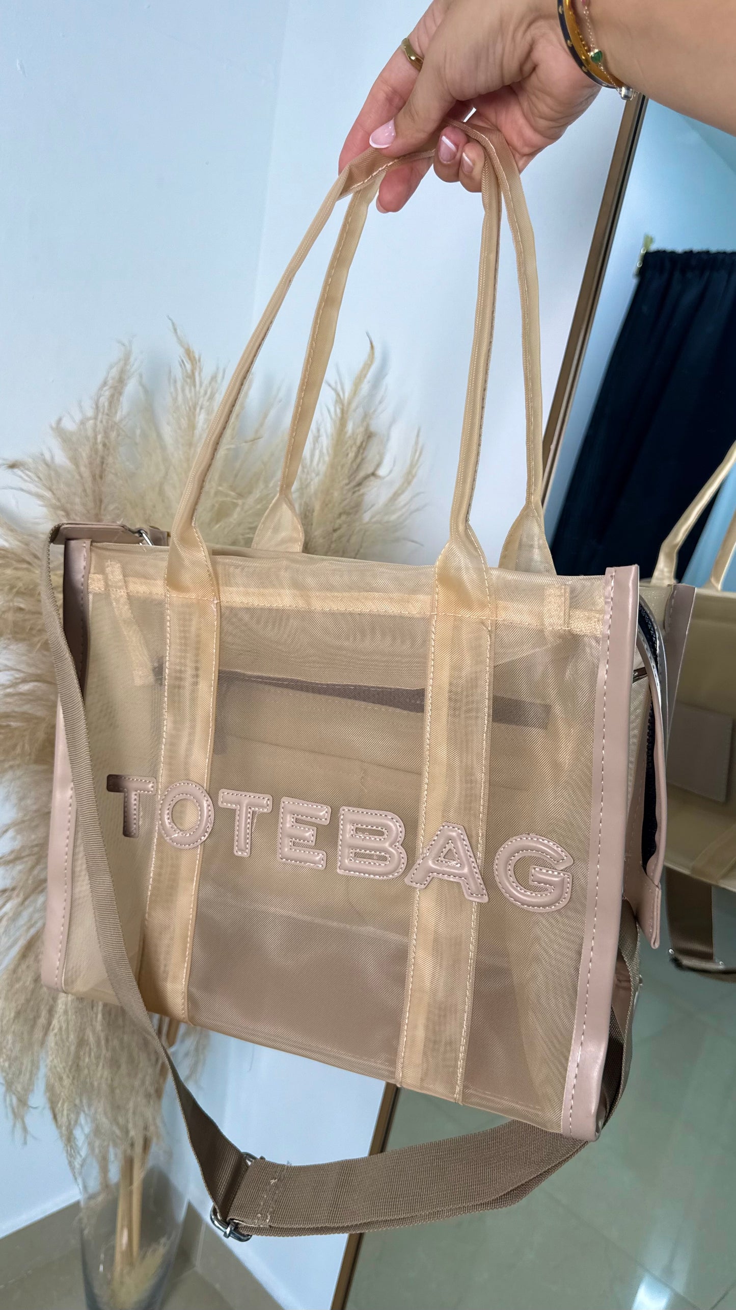 Nude tote bag
