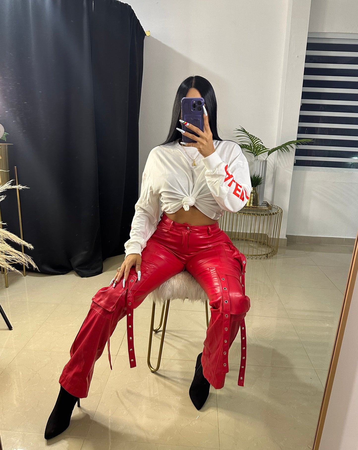 Cargo red