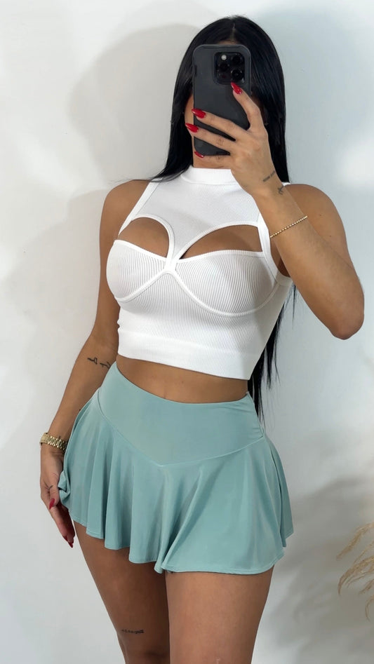 Basic white top