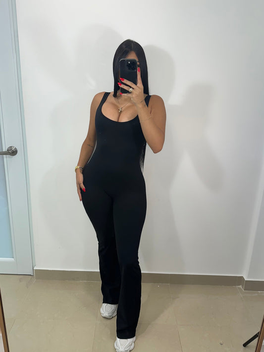 Black basic jumpsuit