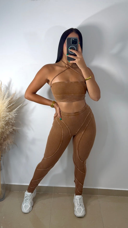 Brown washed set