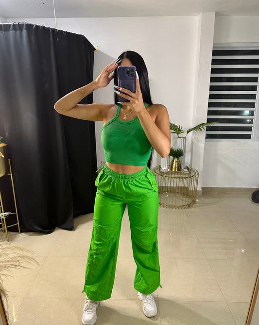 BASIC GREEN TOP